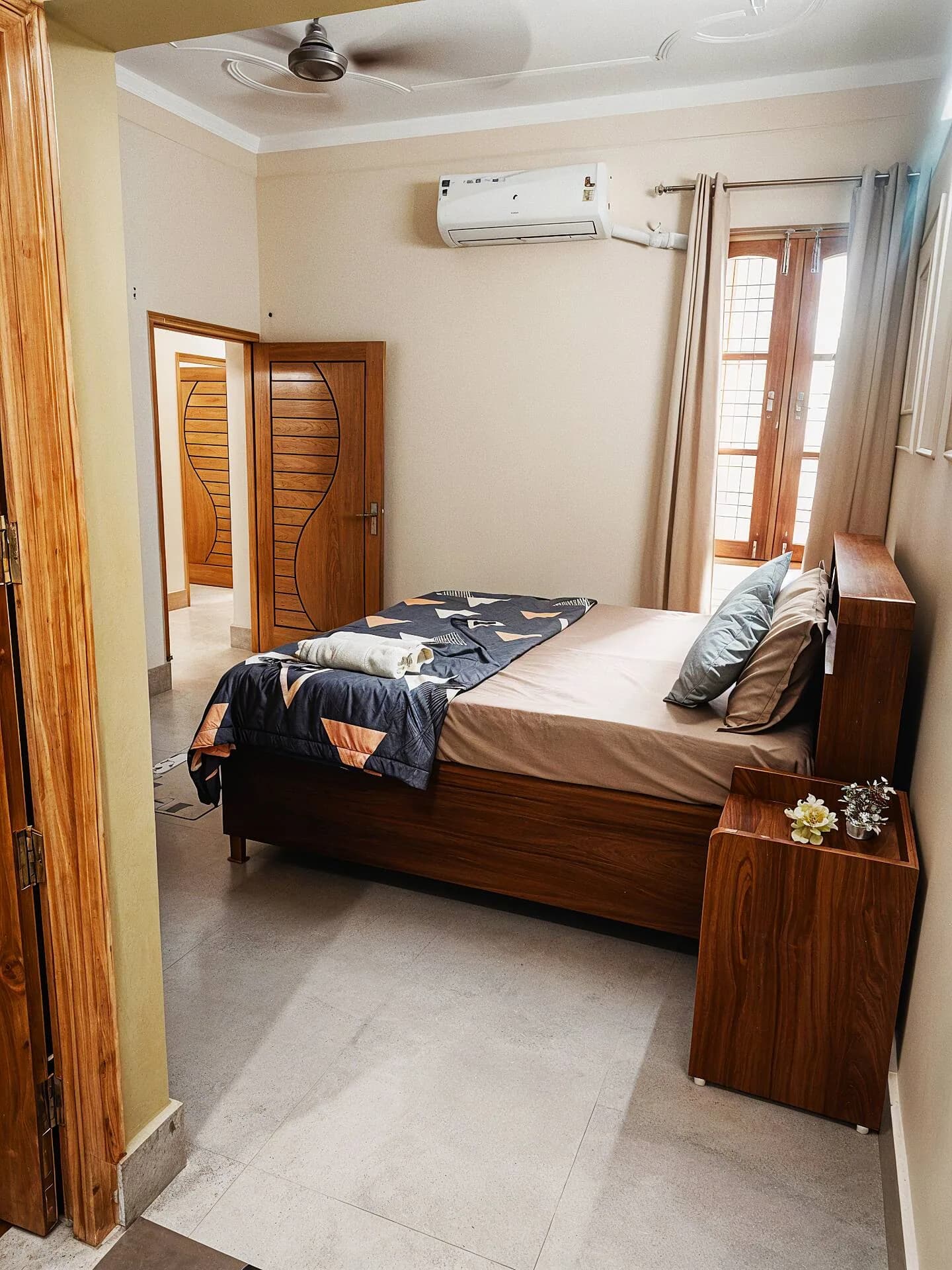 1 Room Stay